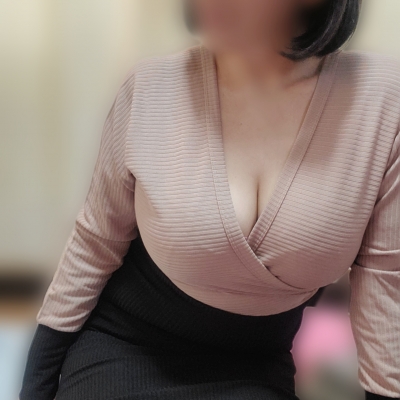 真里さんの写メ日記投稿2025/05/17 10:16の記事「おはようございます🍀」画像