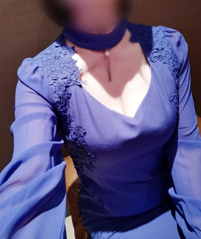 るりさんの写メ日記投稿2025/12/09 12:50の記事「こんにちは。◕‿◕。」画像