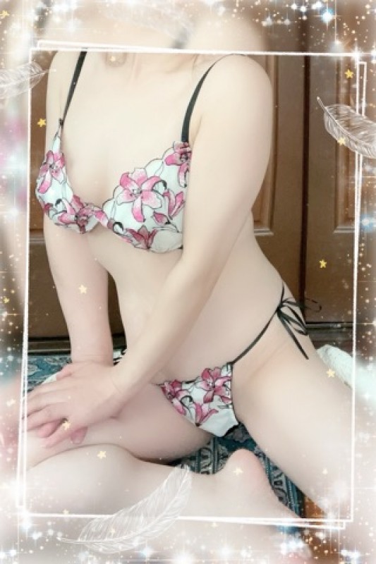 ゆうかさんの写メ日記投稿2025/12/28 08:56の記事「今年最後の出勤♡」画像