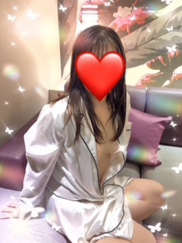 ゆうかさんの写メ日記投稿2026/07/27 07:29の記事「7月最後の出勤(*˘︶˘*).｡.:*♡」画像