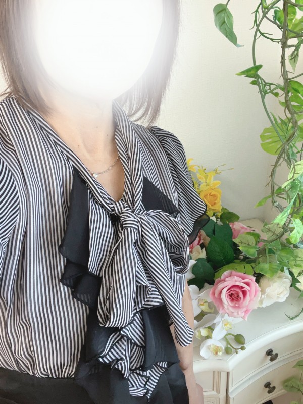 あいさんの写メ日記投稿2026/10/31 10:04の記事「❤️出勤しました❤️」画像